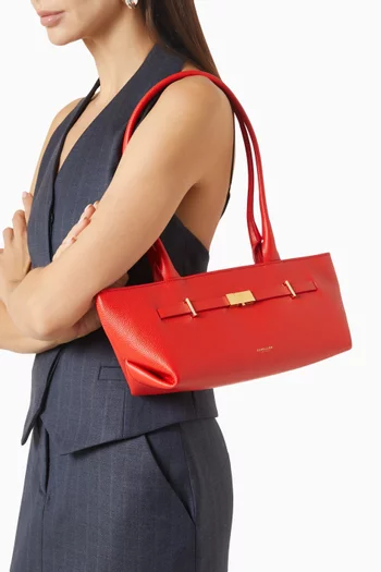 The New York Shoulder Bag in Grained Leather
