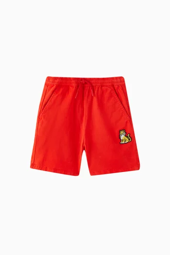 شورت برمودا بشعار نمر