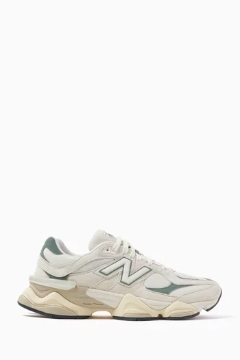 9060 Sneakers in Suede & Mesh