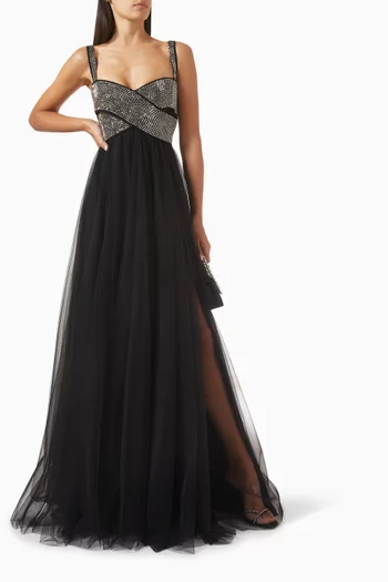 فستان سهرة مطرز بالأحجار تول