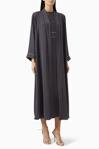 طقم عباية وفستان مطرز بالكريستال