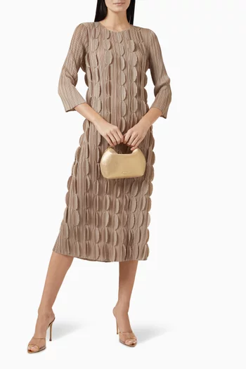 فستان ريفن متوسط الطول ببتلات زهور بارزة