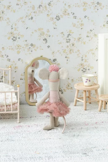 Vintage Bed, Mouse