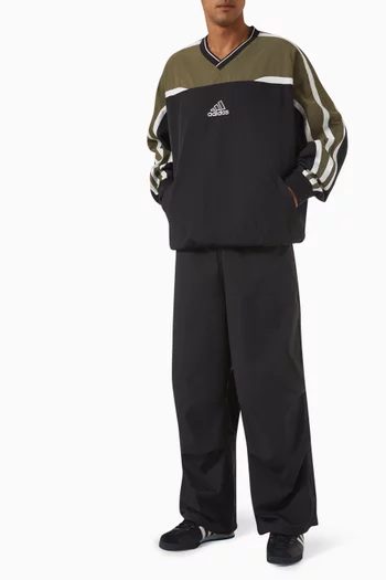 Cutline Pullover Sweatshirt