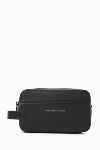 TH Business Wash Bag in Leather