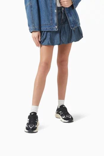 9060 Sneakers in Mesh & Suede