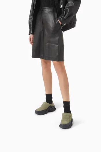8040 Sneakers in Suede