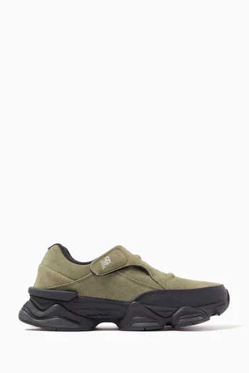 8040 Sneakers in Suede