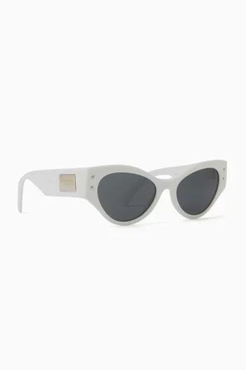 Cat-eye Sunglasses in Acetate