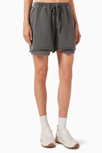 شورت بتصميم مصبوغ بعد الحياكة فرنش تيري