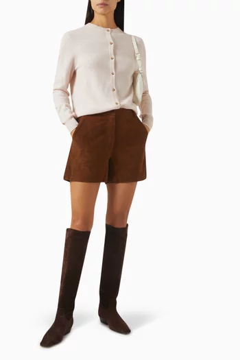 Buttoned Cardigan in Cashmere-knit