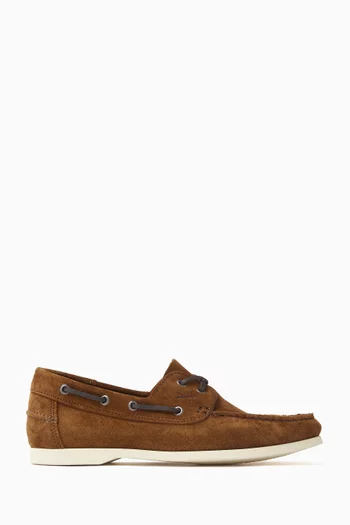 Boat Shoes in Suede