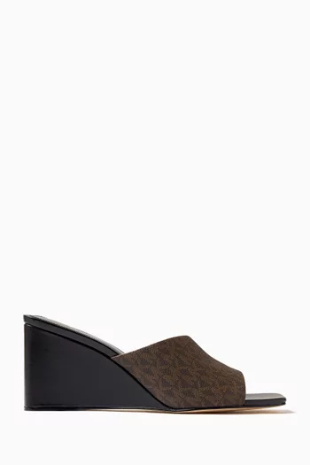 Merriam Wedges in Logo Canvas
