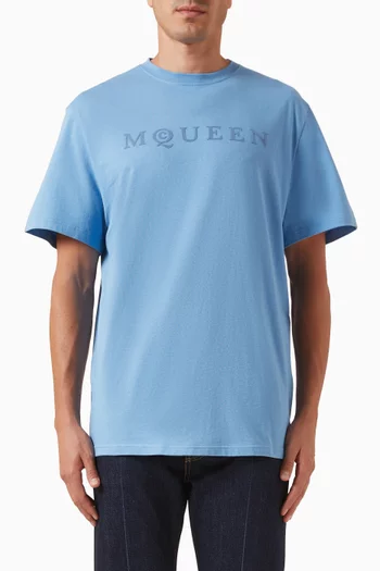 تي شيرت مزين بشعار الماركة قطن