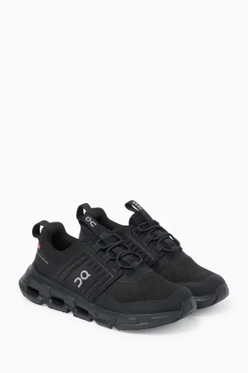 سنيكرز كلاودسويفت