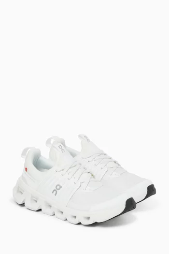 Cloudswift Sneakers