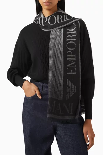 Gradient Micro Check Motif Stole