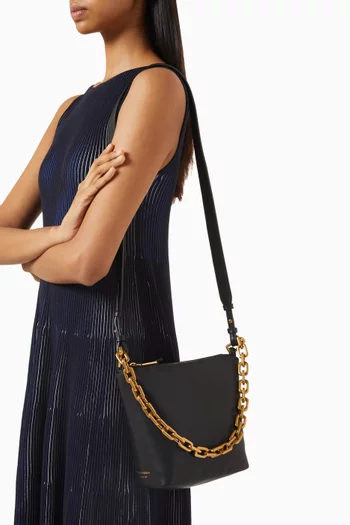 حقيبة هوبو صغيرة جلد نابا