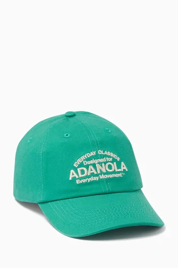 كاب رياضي بتطريز شعار الماركة