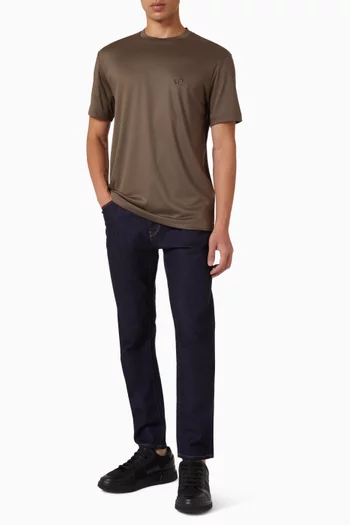 بنطال جينز بقصة ضيقة دينم