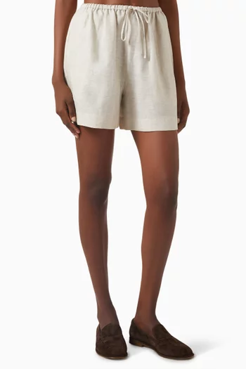 شورت بقصة فضفاضة كتان