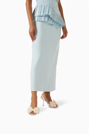 صندل مزين بعقدة جلد