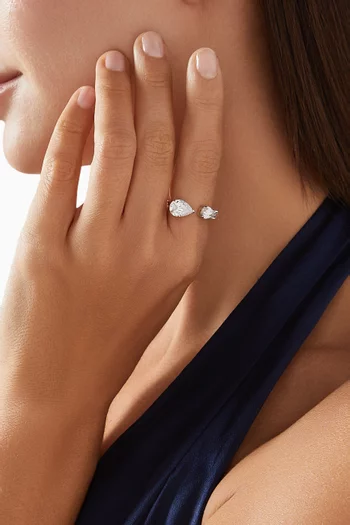 Floating Diamonds Nova Ring in 18kt White Gold Vermeil