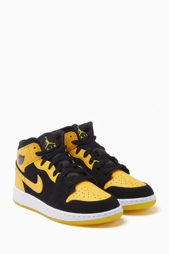 Air Jordan 1 Mid-top Sneakers in Leather