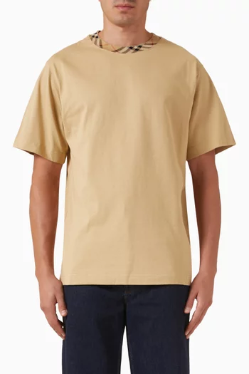 تي شيرت بشريط بنقشة مربعات قطن