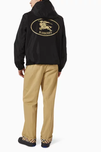 جاكيت بشعار الفروسية نايلون