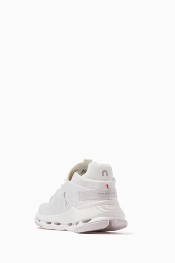 Cloudnova 2 Low-top Sneakers in Mesh