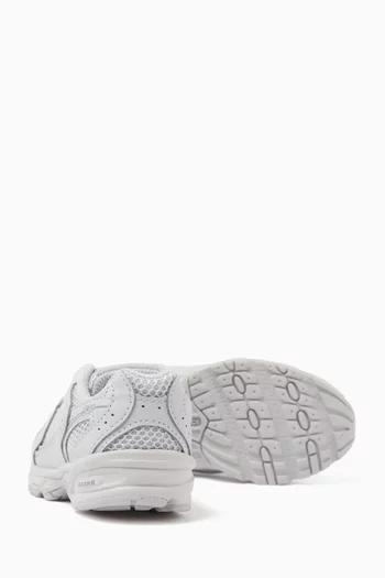 530 Sneakers in Mesh