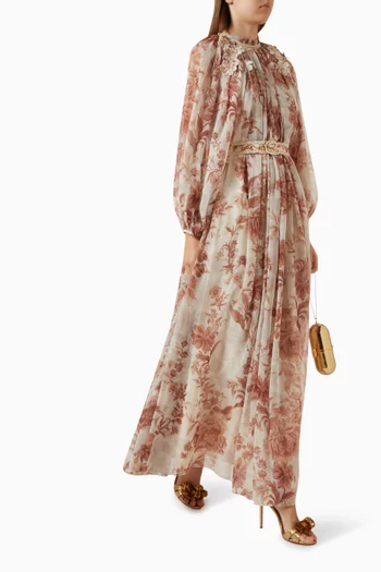 فستان طويل بحزام ونقشة زهور