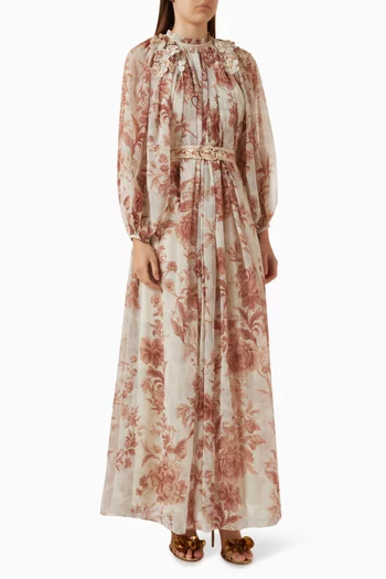 فستان طويل بحزام ونقشة زهور