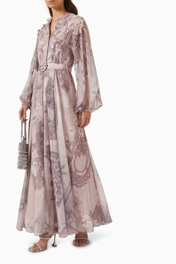 فستان استيل طويل بحزام وزهور بارزة