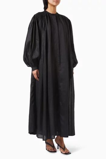 فستان طويل بطيّات قماش رامي