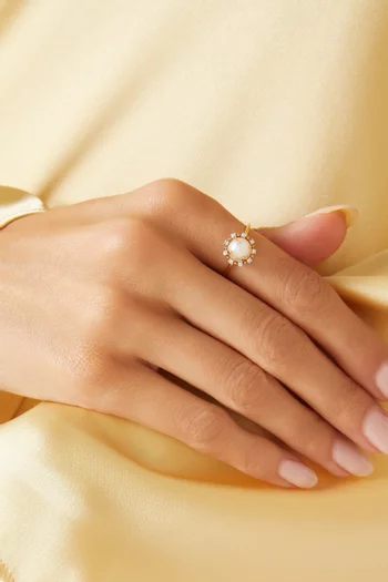 Kiku Cadeau Pearl & Diamond Ring in 18kt Yellow Gold