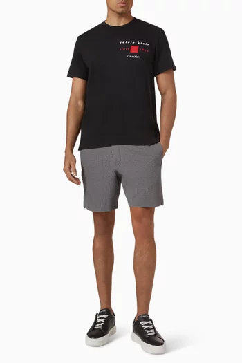 شورت بتصميم سهل الارتداء سيرساكر