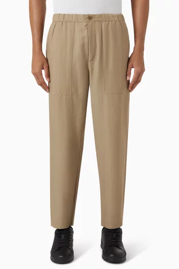 بنطال رياضي بقصة فضفاضة