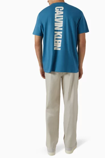 تي شيرت بطبعة شعار الماركة قطن