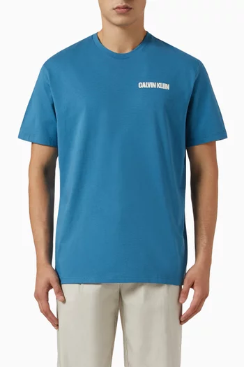 تي شيرت بطبعة شعار الماركة قطن