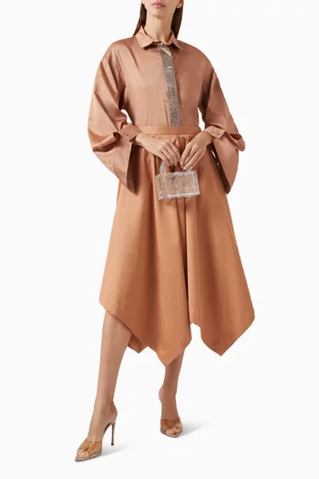 قميص بتطريزات مستطيلة