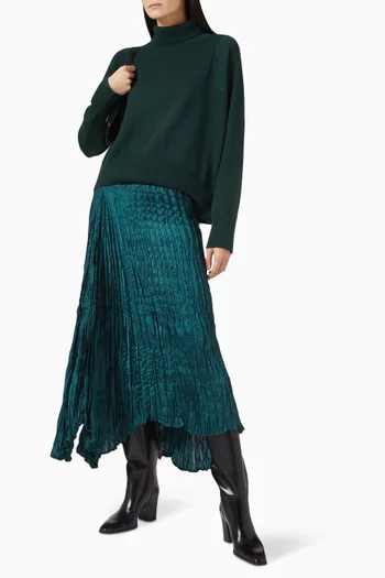 سترة منسوجة بقصة مربعة وياقة عالية