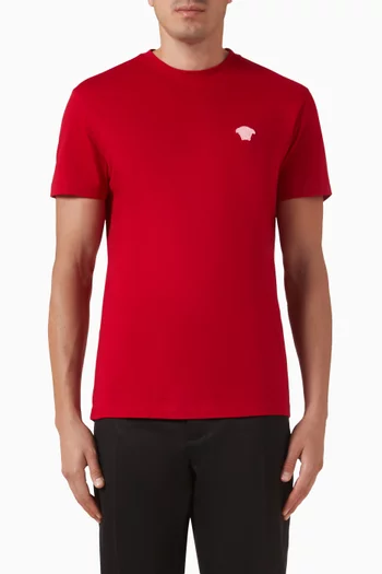 تي شيرت بشعار ميدوسا قطن