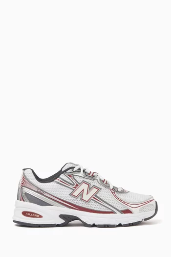 740 Sneakers in Mesh