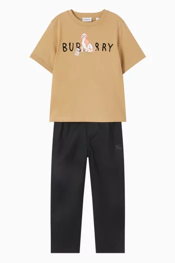 تي شيرت بطبعة كلب بيغل وعلم بنقشة مربعات قطن