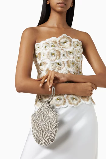 كلاتش مزينة بالؤلؤ على شكل صدفي