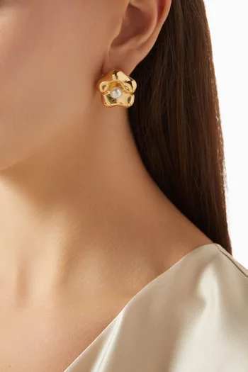 Eny Lee Puffy Daisy Earrings in 18kt Gold-plated Brass