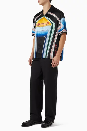 قميص بطبعة جبل حرير ستان