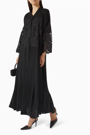 عباية بأجزاء دانتيل مطرزة قماش ندى